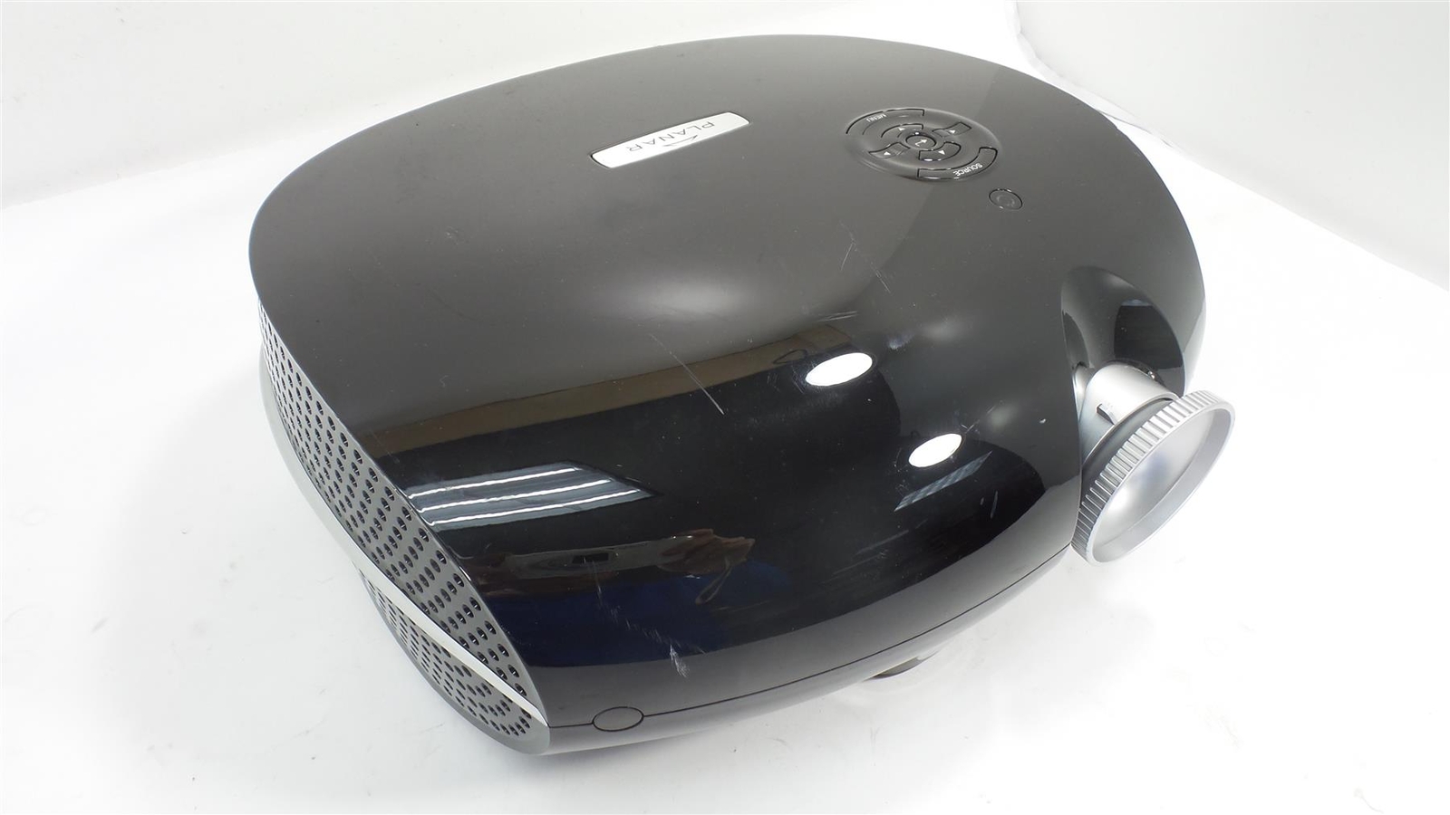 Planar PD7060 DLP Projector - HDMI - Good Working