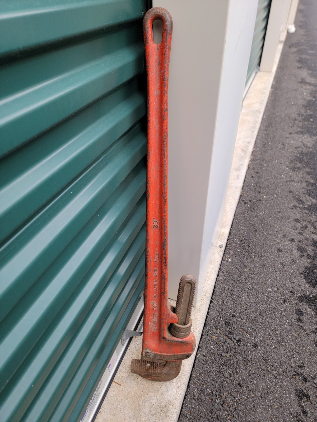 Ridgid 36 in Heavy Duty Pipe Wrench