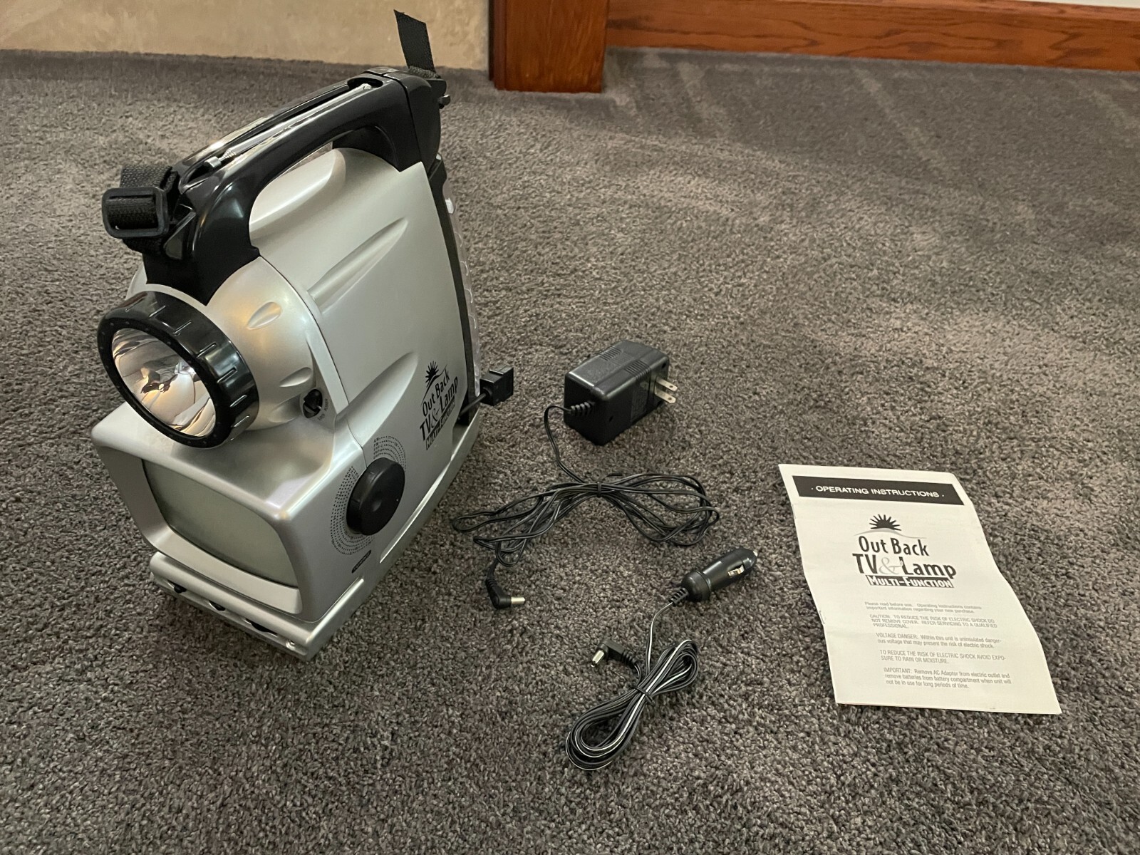 Out Back Multi-Function TV - Radio - Lamp - Siren / Camping - Travel