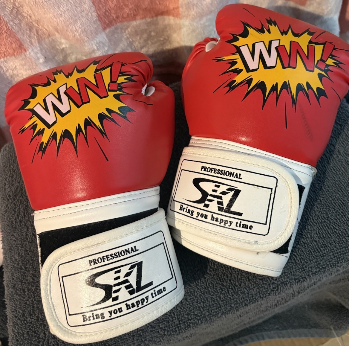 SKL Bag Gloves WIN Design Red White Black Yellow Professional Boxing Training