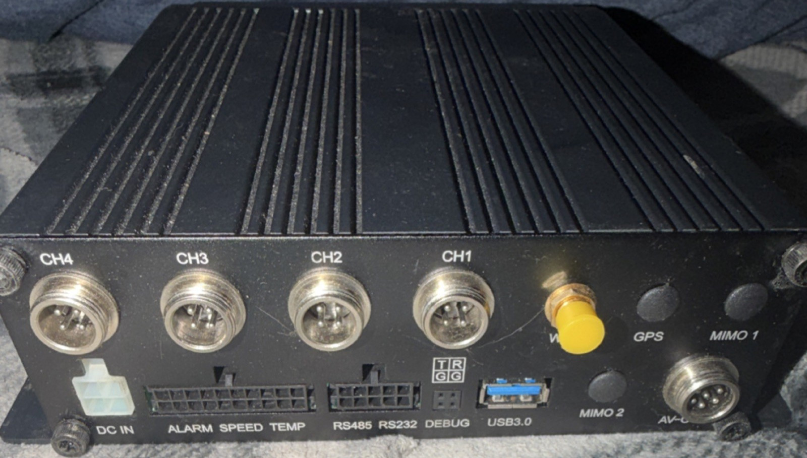 Axis DV425CW 4-Channel DVR USB 3.0 HDMI Ethernet SD Card Slots Black Used