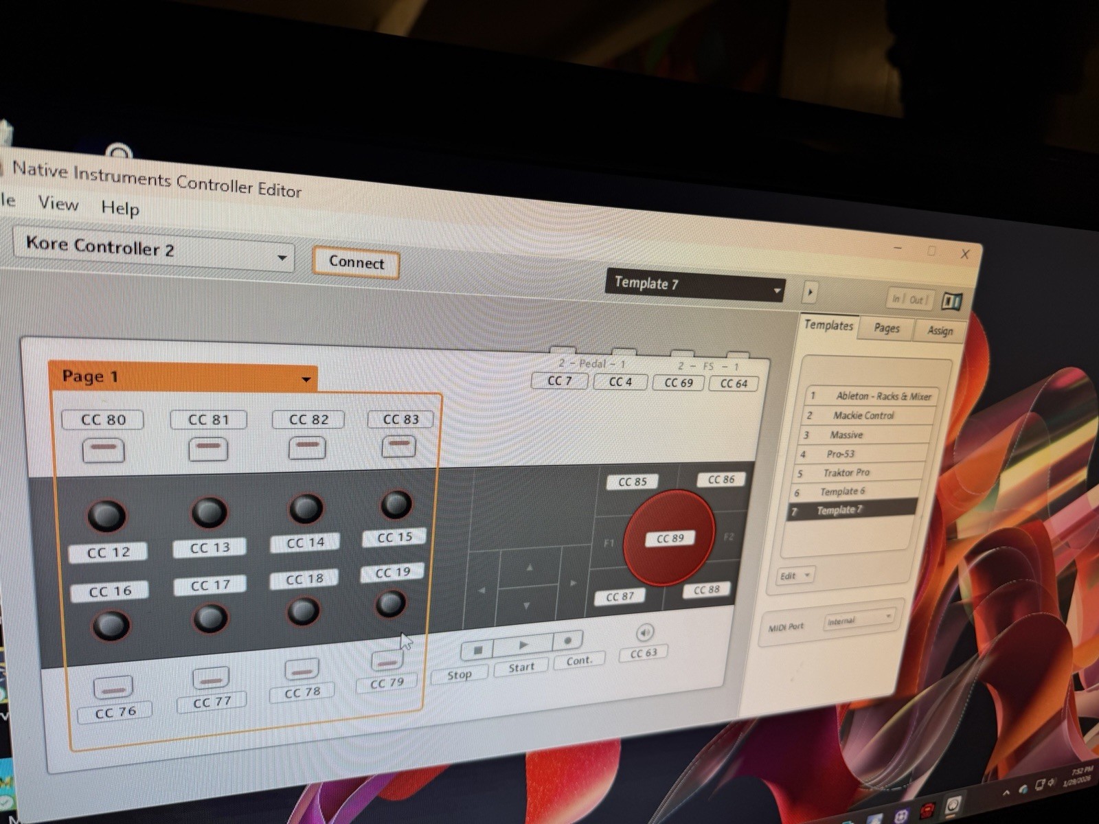 Native Instruments Kore 2 USB MIDI Controller