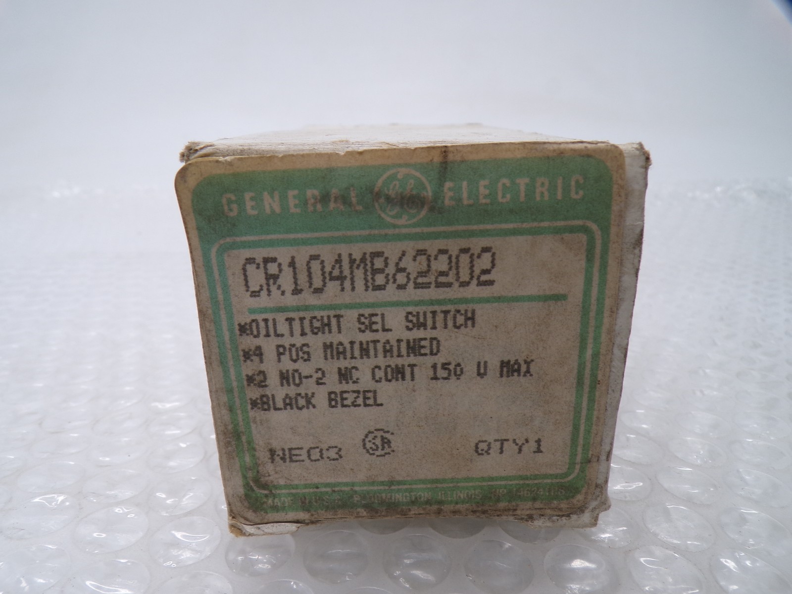 GENERAL ELECTRIC CR104MB62202 SELECTOR SWITCH NSMP