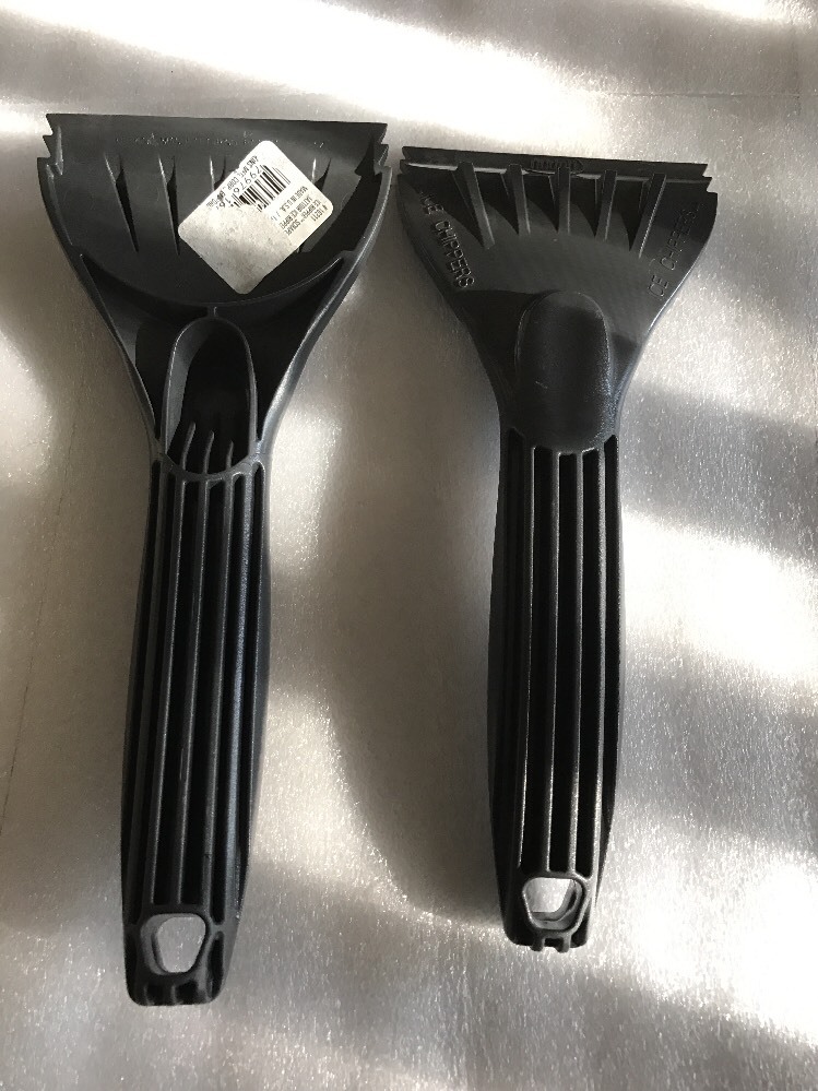 2X Hoppy 9" Snow and Ice Scraper Gray