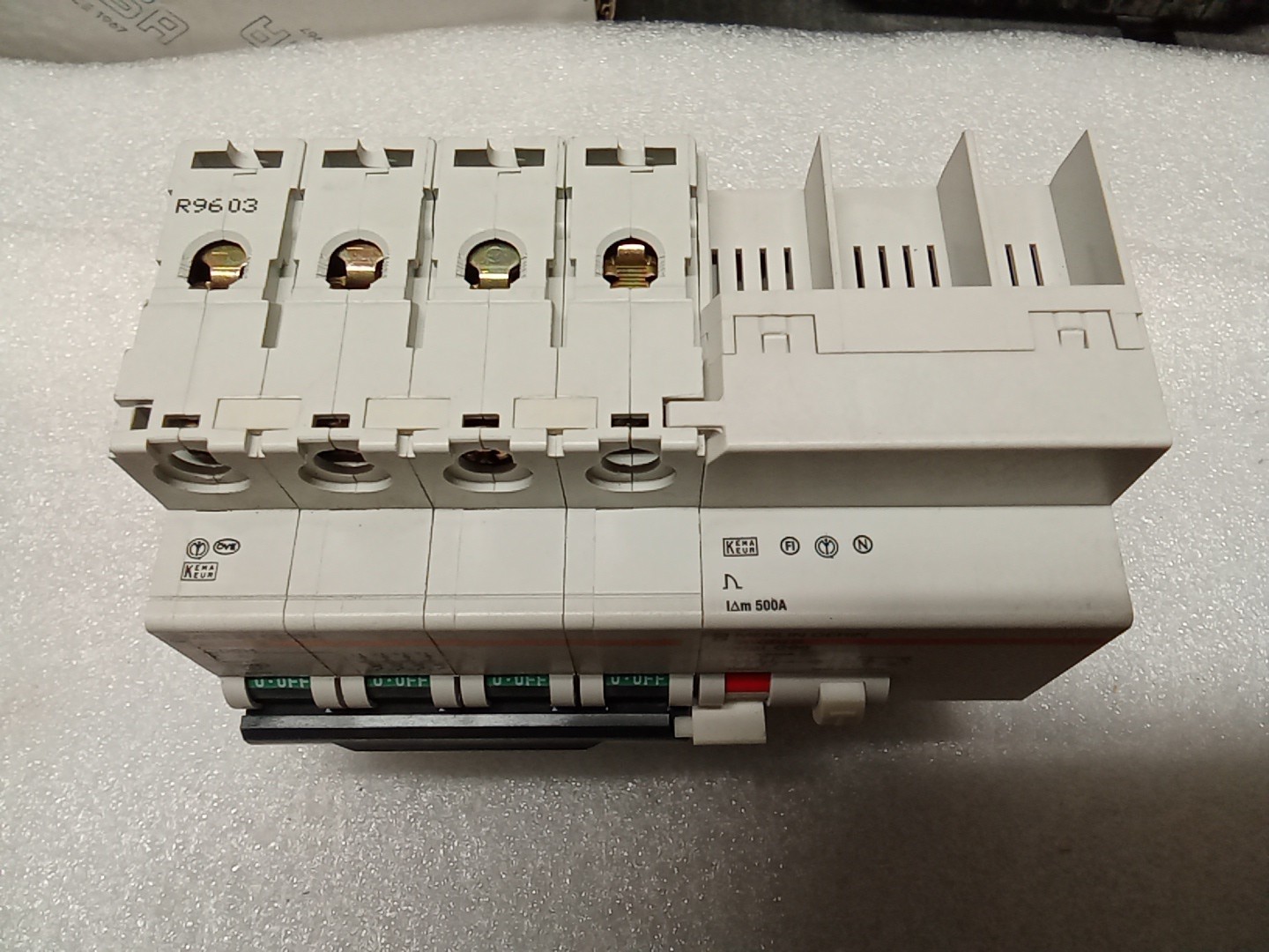magnetothermal differential switch