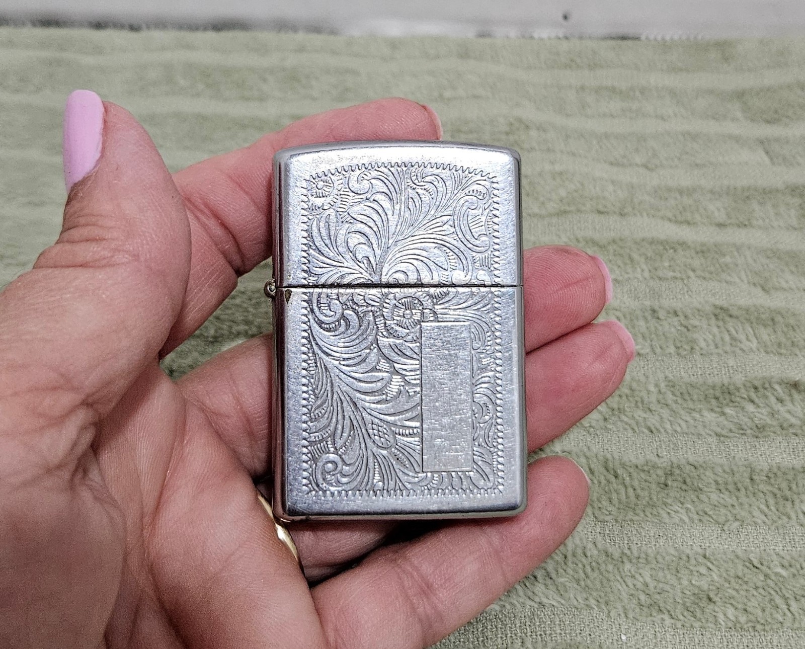 1976 Vintage Zippo Bicentennial Lighter - Florentine / Venetian Scroll Design