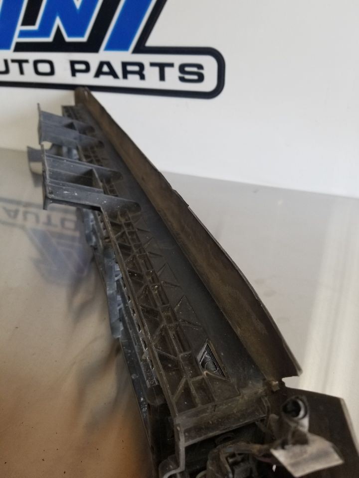 Air Shutter Fits 18-23 Murano, 16-18 Altima