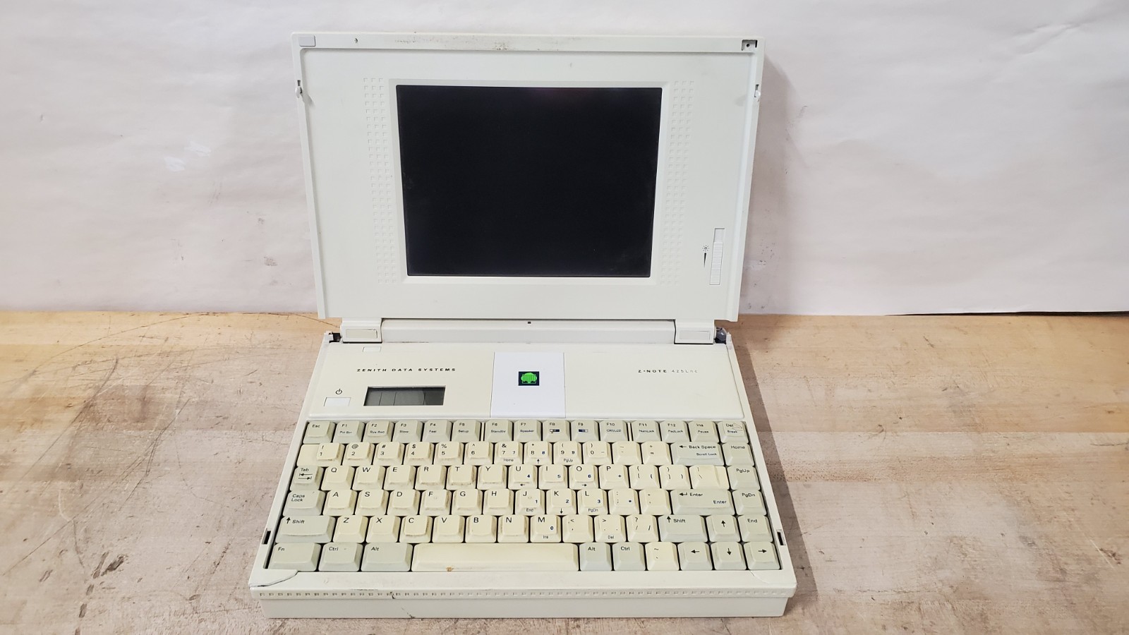 Zenith Data Systems Z-Note 425Lnc Vintage Laptop - Untested, Look