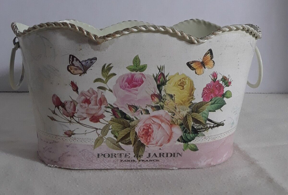 Vintage Tin Porte de Jardin Side Handles Shabby Chic Basket 4.25 in Tall