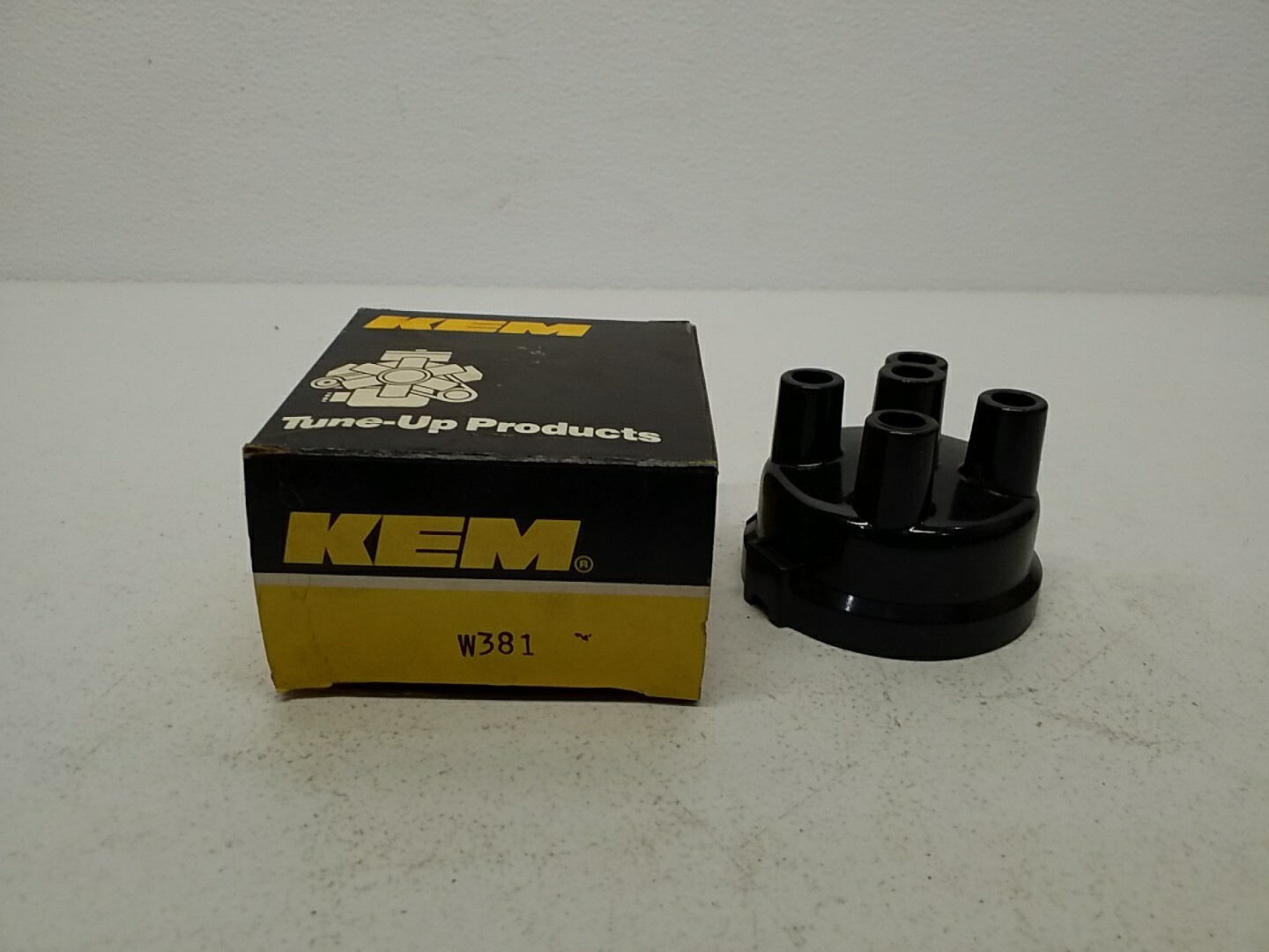 W381 Kemparts Automotive Distributor Cap Kemparts W381 Distributor Cap