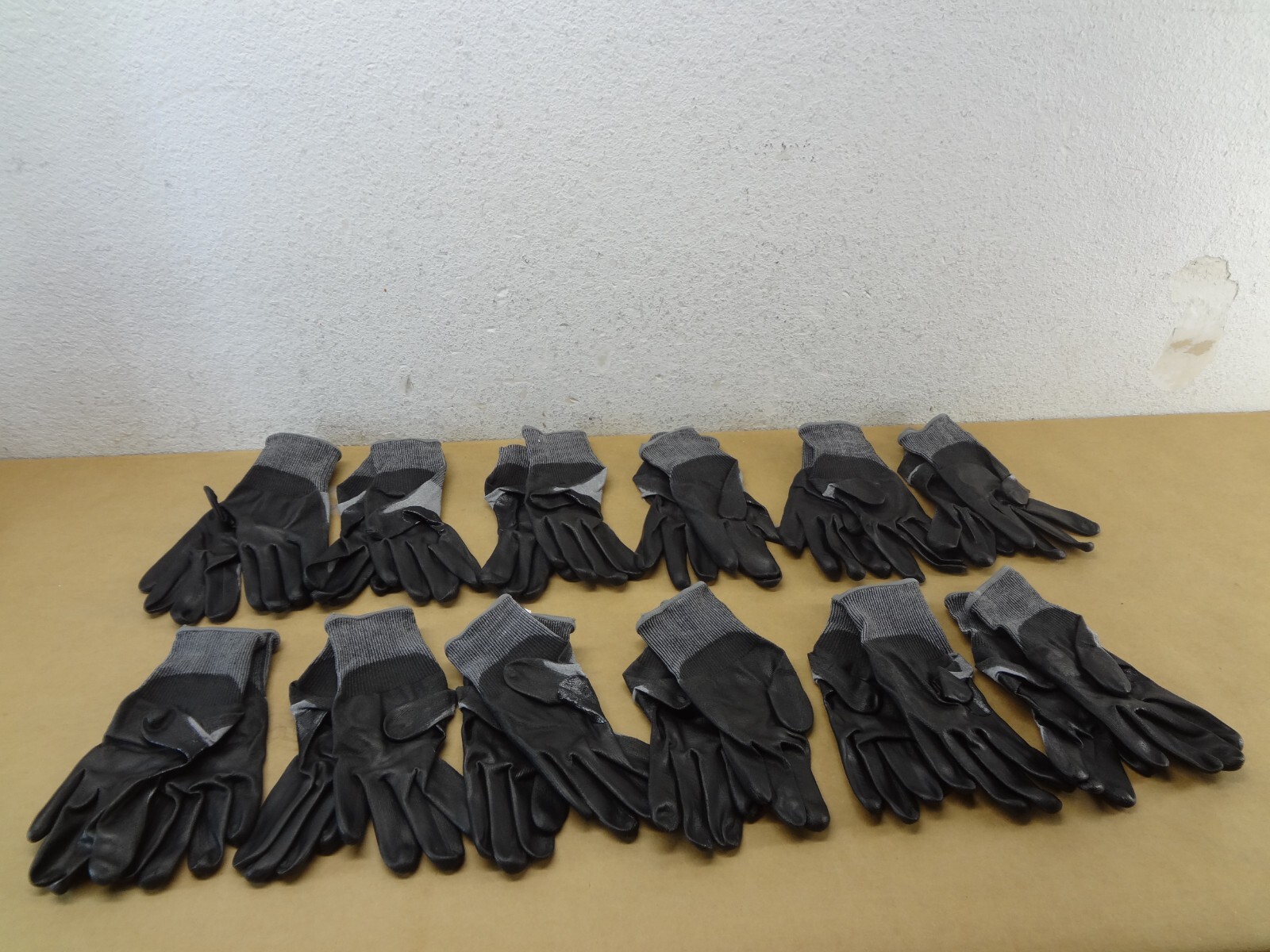 Milwaukee 48-73-8741B Level 4 High Dexterity Polyurethane Work Gloves 12-PACK