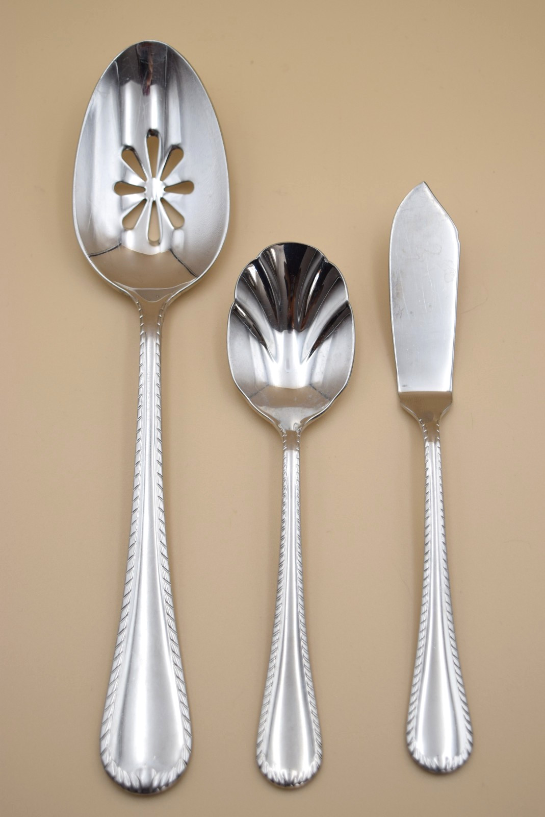 Mikasa Ivy Beaded Rope Flatware Slotted Serving Spoon Sugar Spoon Spread Knife