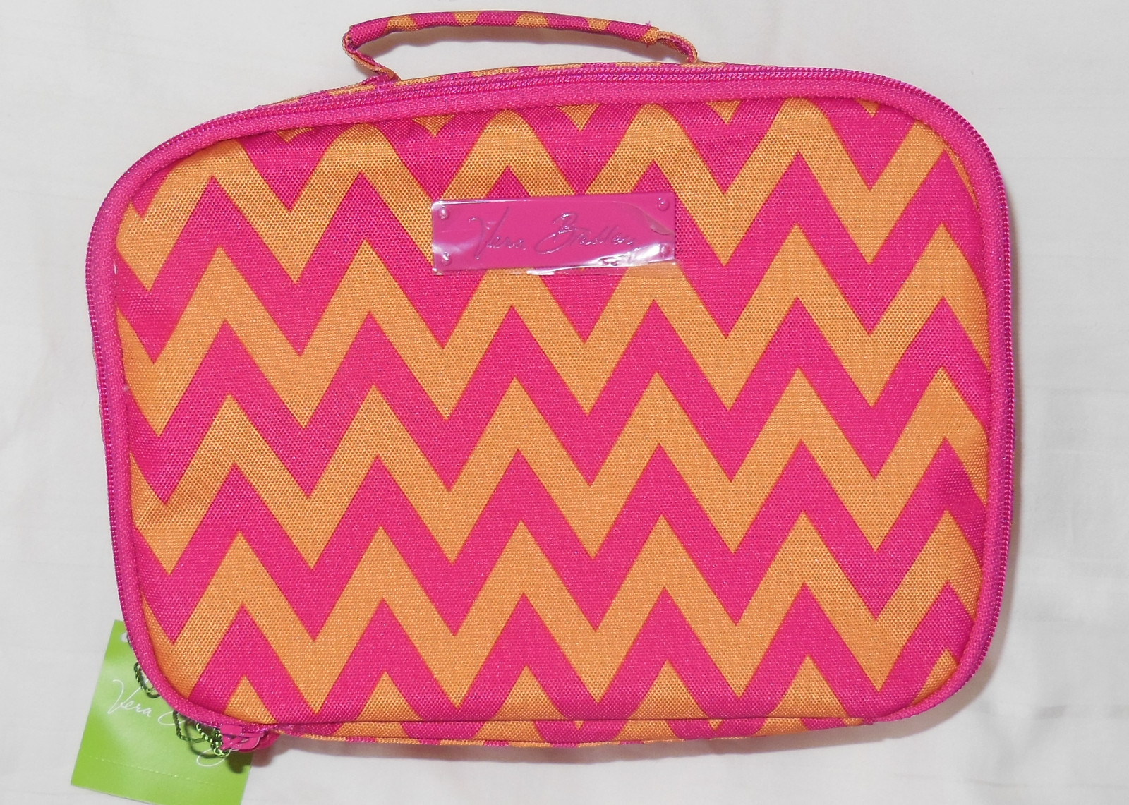 NWT VERA BRADLEY LIGHTEN UP LUNCH MATE cooler bag in ZIGGY ZAGS 13798-184