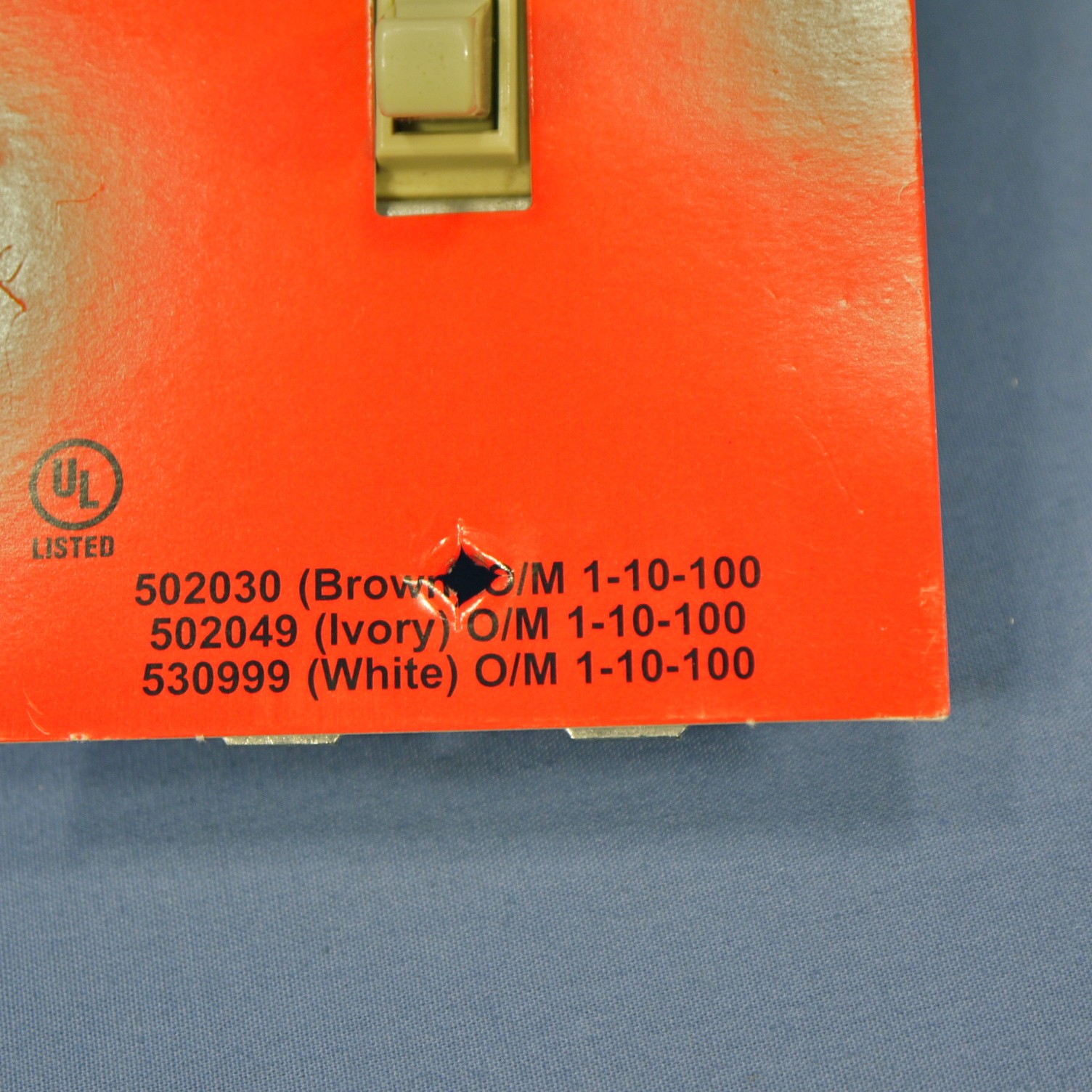 Do It Best Ivory Framed 3-Way Toggle Wall Light Switch Control 15A 120V 502049
