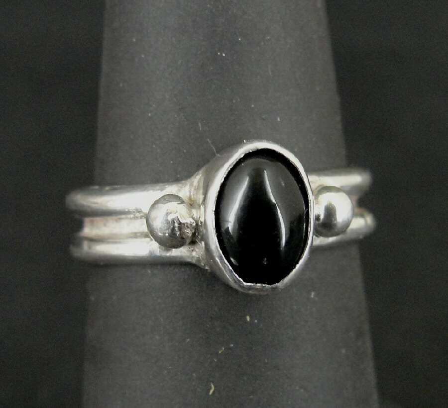 Ring Silver Oval Black Onyx Stone Side Design Sterling 925 Size 5 Band Ring