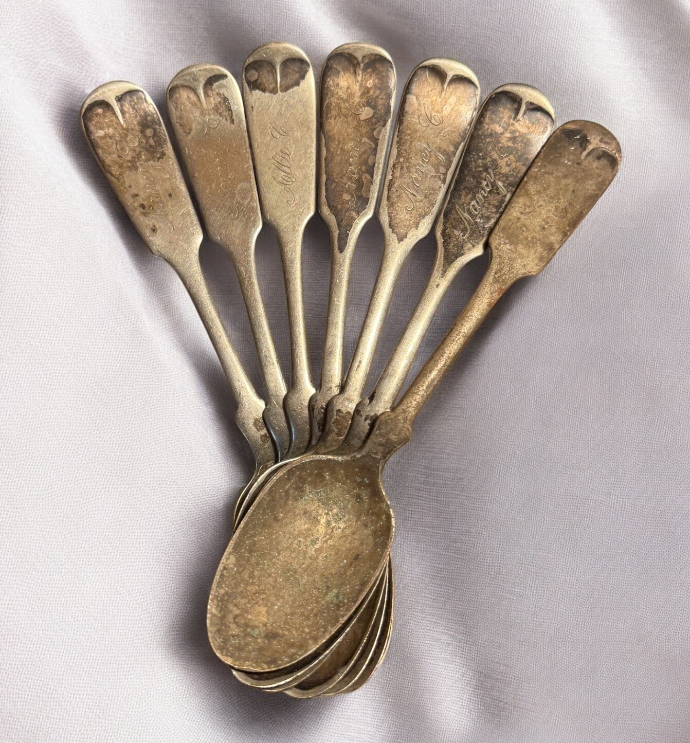 Vintage 1847 Rogers Bros. A1 Tipped Pattern Silverplate Teaspoon set of 7