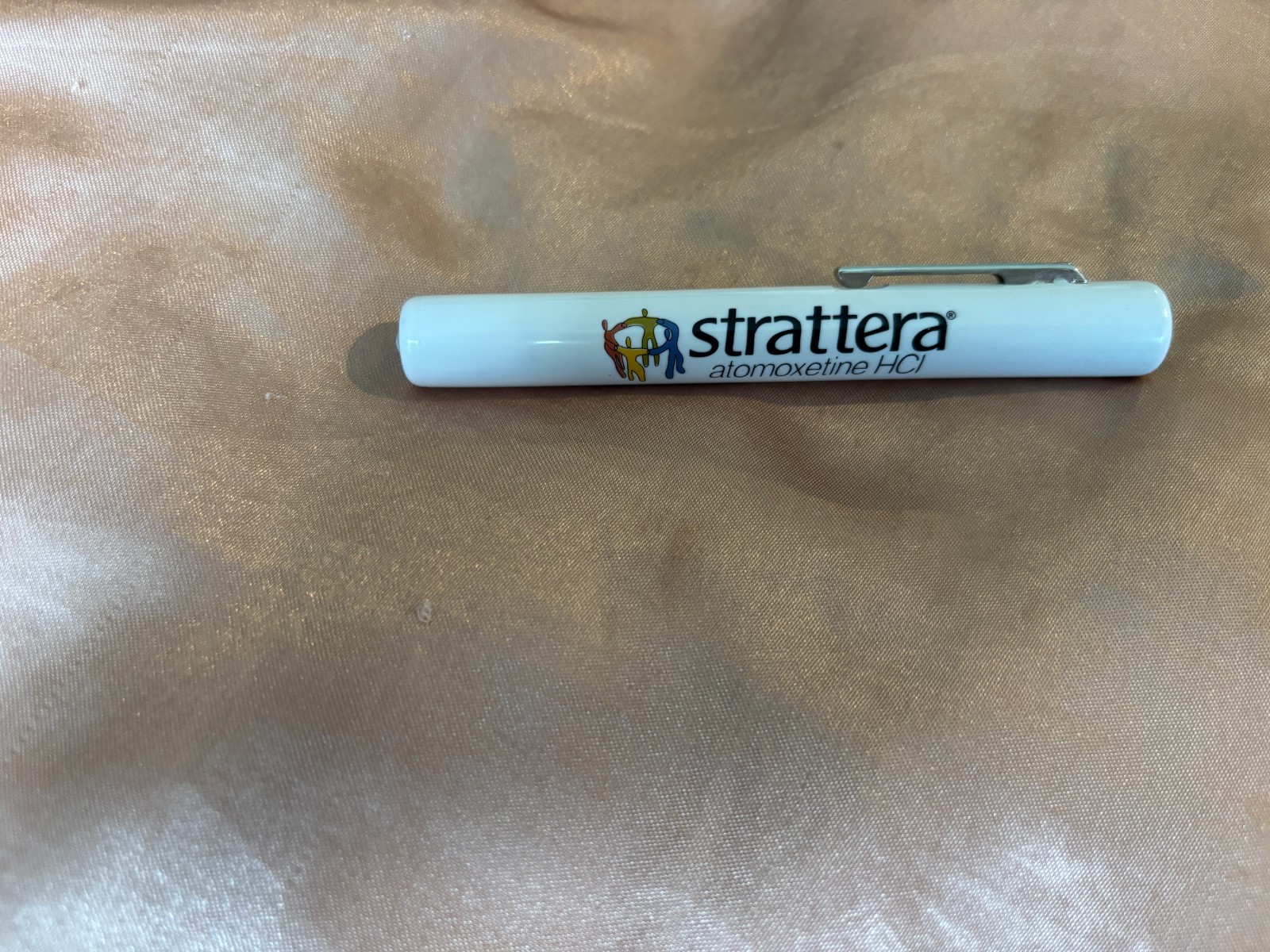 Strattera Pocket medical PenLight-Pharmaceutical Promotional/Collectable