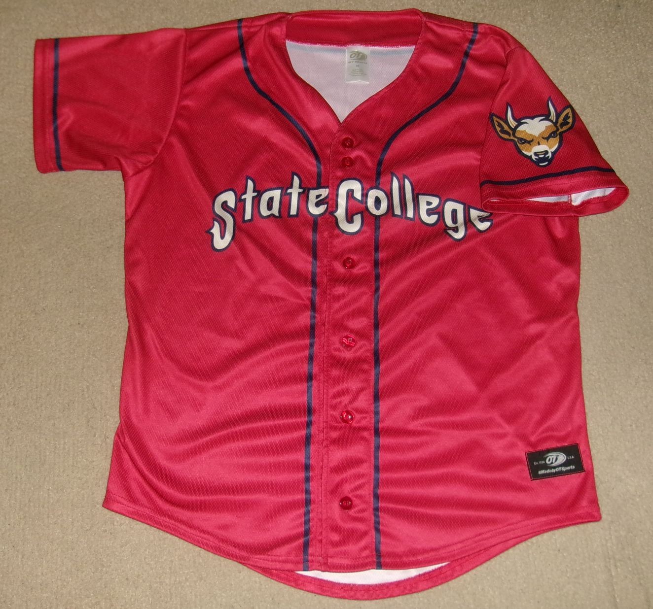 Very Rare AUTHENTIC Heavy STATE COLLEGE SPIKES Red BUTTON-DOWN JERSEY M/Medium