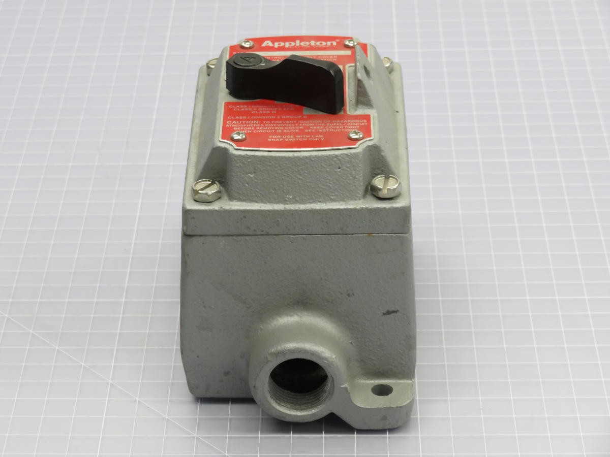 APPLETON EDSF23WQ SEALED TUMBLER SWITCH CONTROL STATION OTHER SWITCH T213052