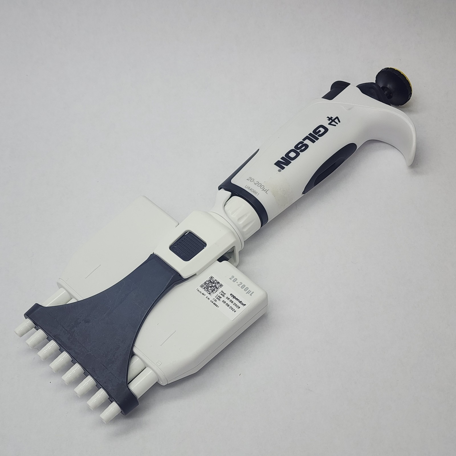 GILSON MyPIPETMAN Select P8x200 20-200uL 8-Channel Manual Adjustable Pipette Cal