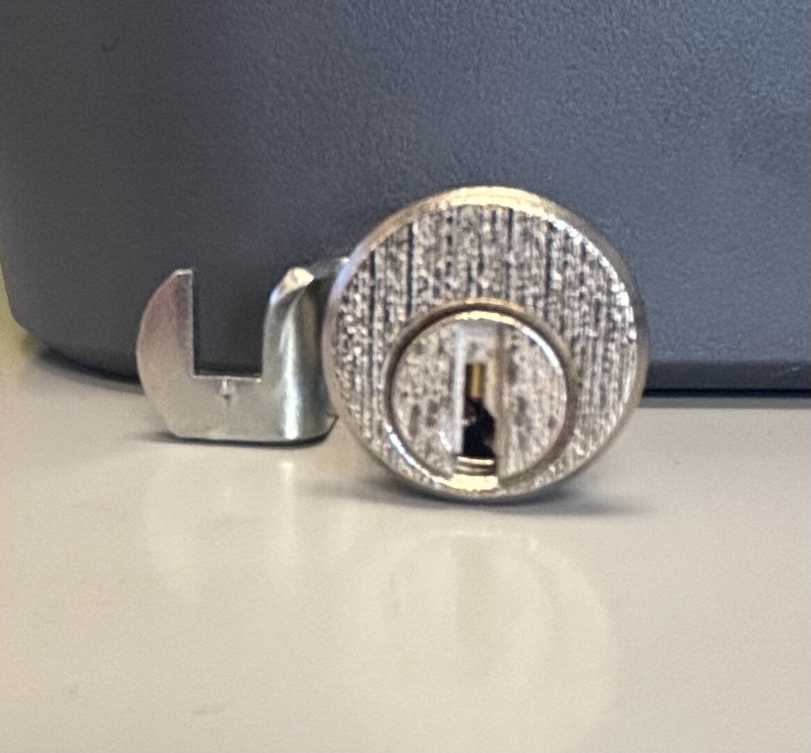 CompX C8724 Mailbox Lock w/ 2 keys for Bommer Industries Mailboxes