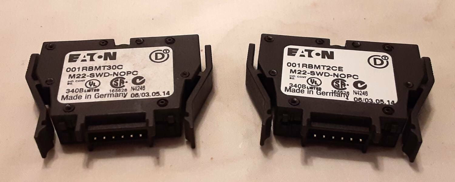 EATON M22-SWD-NOPC Base Switching Universal Slave. NEW. (2 pcs). Free Shipping