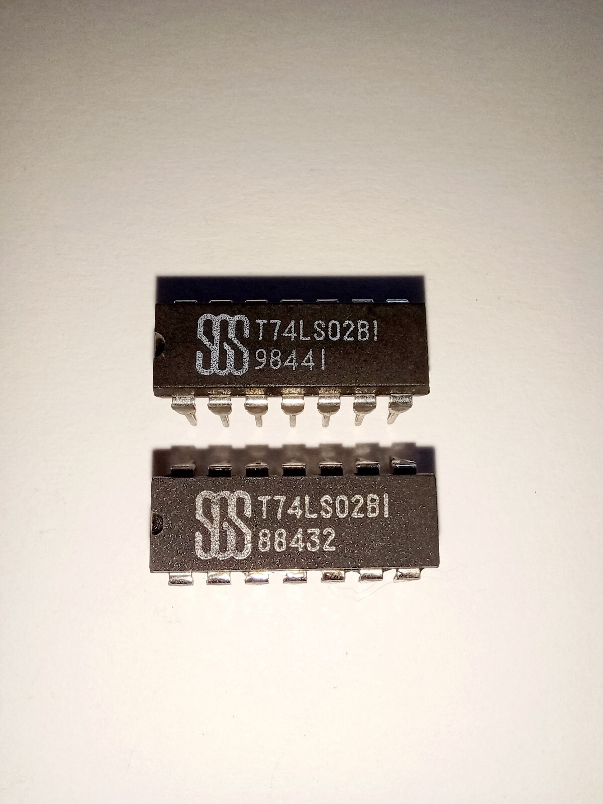 LOT of 2*  T74LS02B1 SGS NOR Gate IC 4 Channel 14-PDIP       USA SELLER!