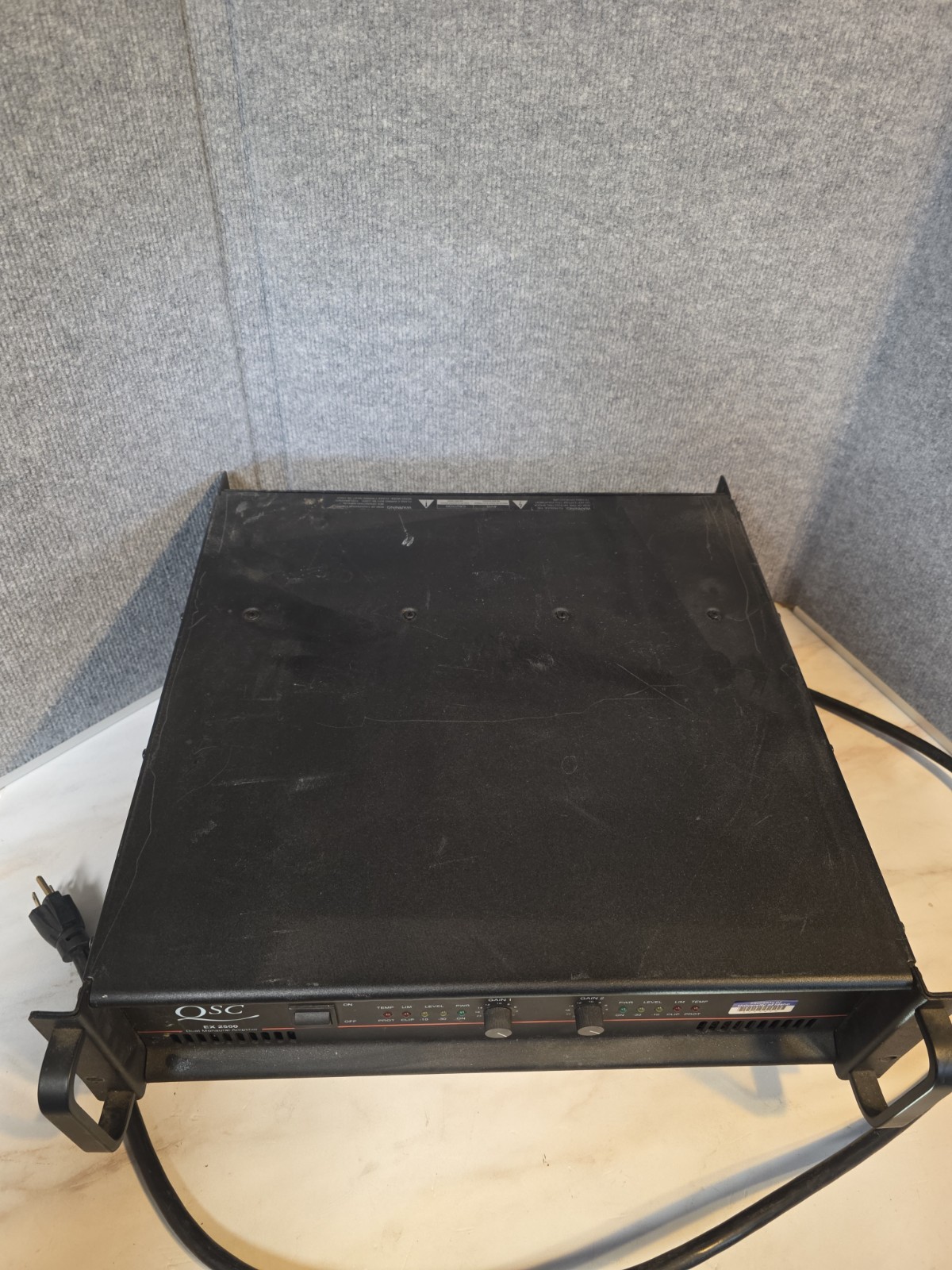 QSC EX2500 powerAmp
