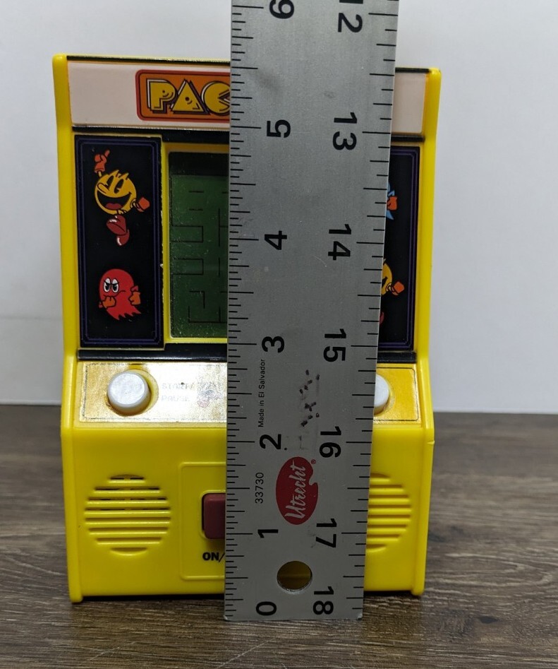 Pac-man Handheld Electronic Mini Arcade Game Basic Fun #09521 Bandai - Tested