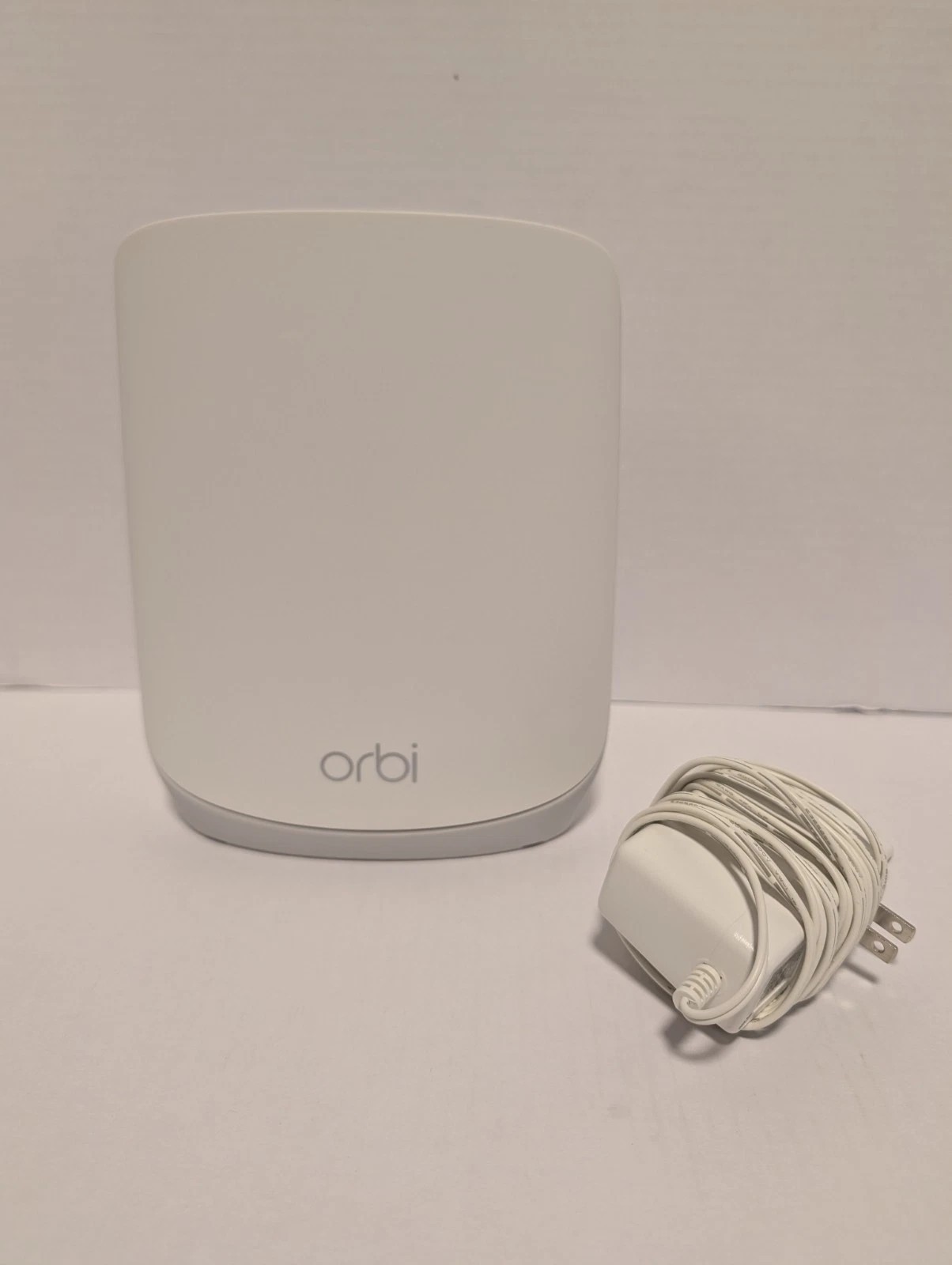 NETGEAR Orbi RBS660 AX3800 Tri-Band Wi-Fi 6 Mesh Satellite