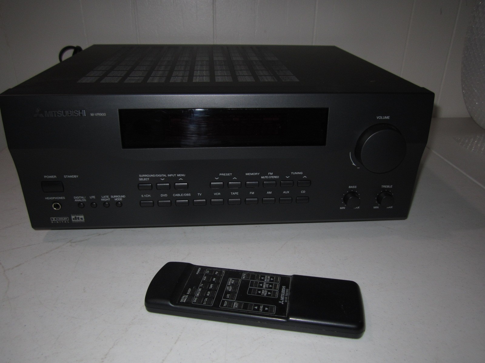 Mitsubishi M-VR900 Audio/Video Receiver FOR PARTS ONLY!! Can't Get Sound To Work