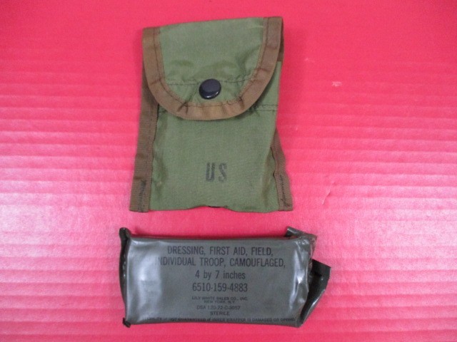Vietnam US Army M1967 Nylon First Aid Pouch w/Plastic Snaps - Dtd 1968 XLNT 3