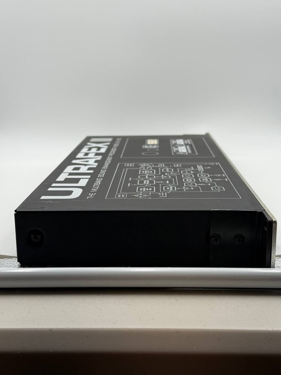 Behringer Ultrafex II EX3100 multiband sound enhancement processor excellent