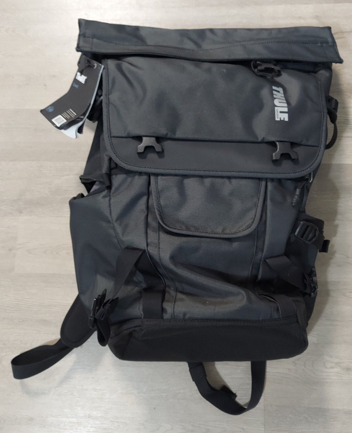 NWT Thule Covert DSLR Rolltop Backpack - Camera Bag, Laptop/ MacBook Case, Drone