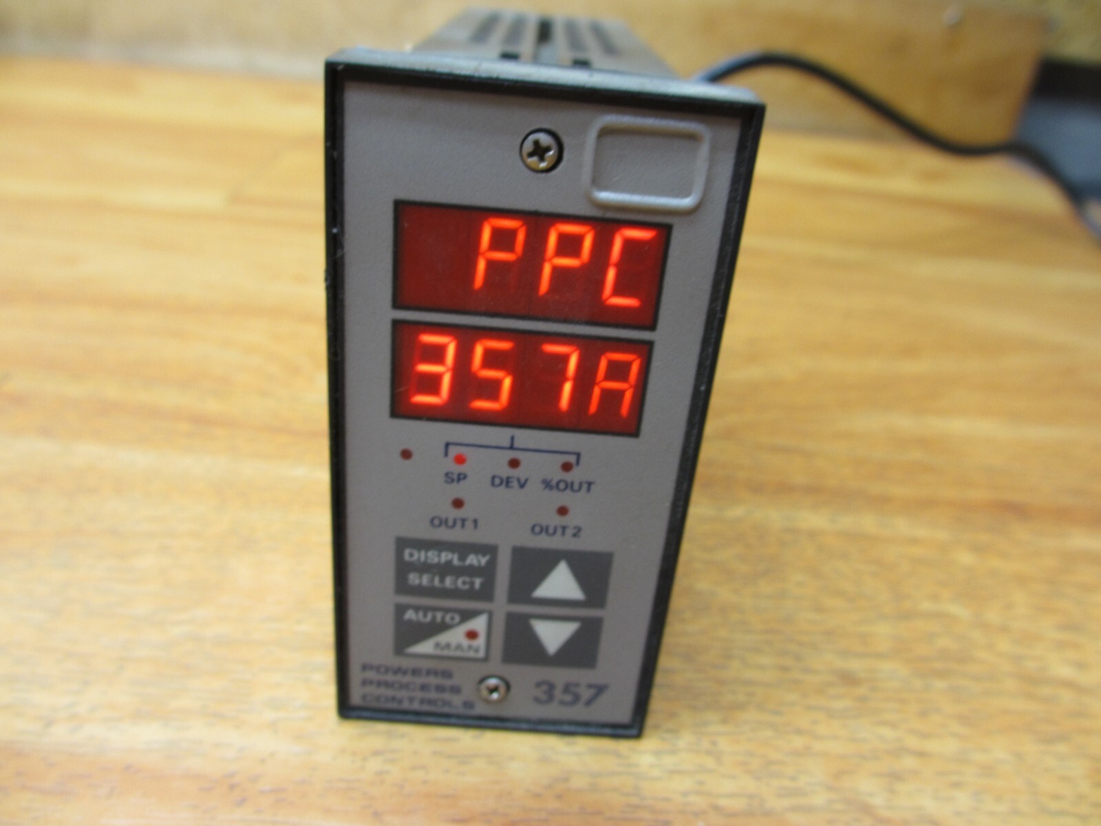 Powers Process Controls 357-A000 *USED POWERS UP* 357 Process Controller #2