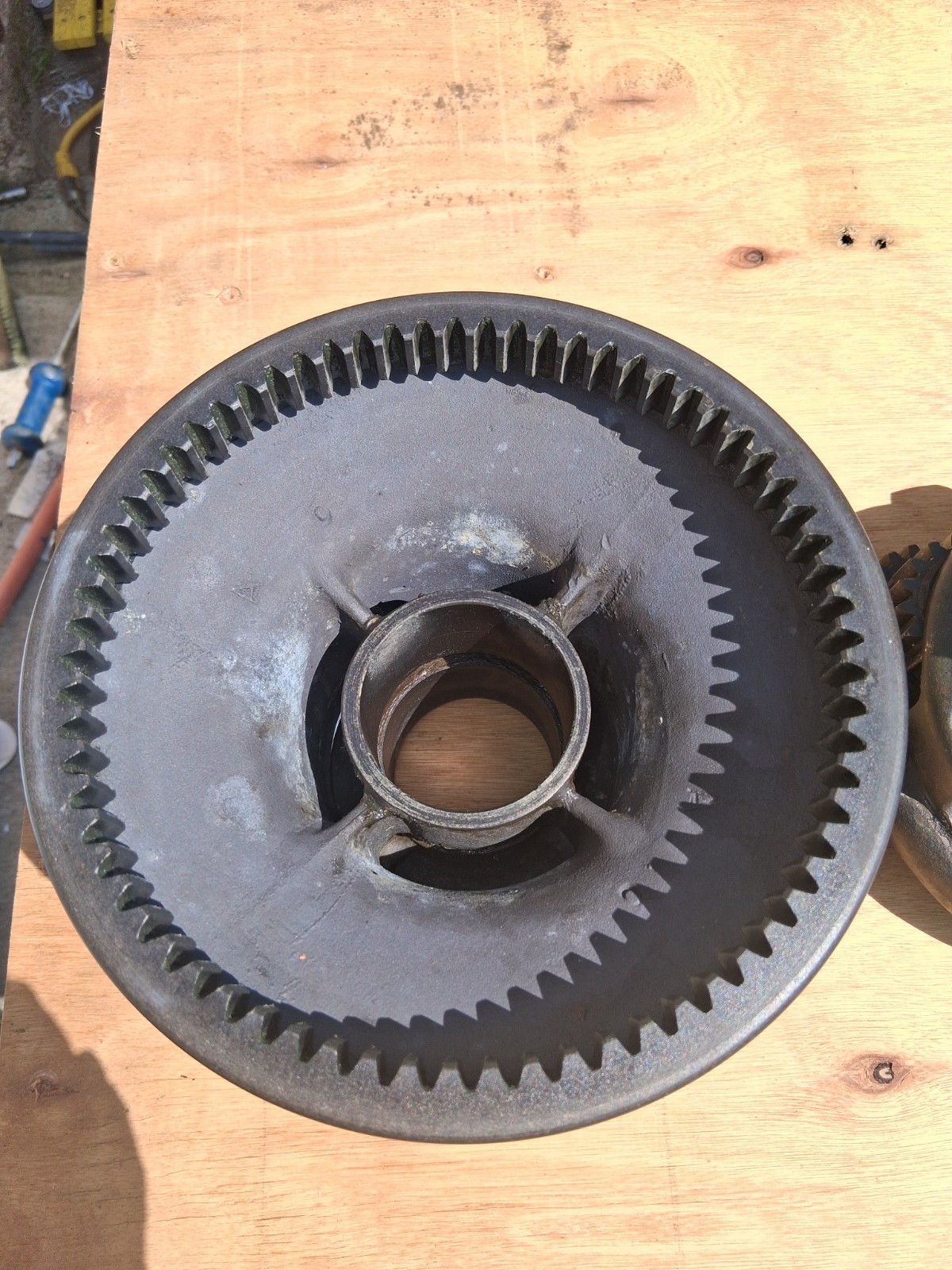 (2) Barient 28 Non Self Tailing Winches