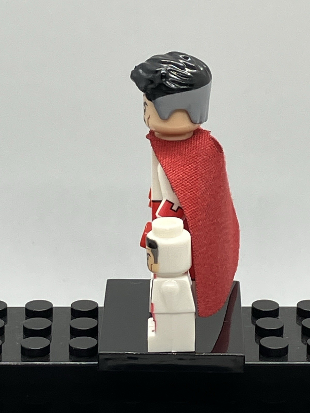 Invincible And Omni Man Custom Figure Set