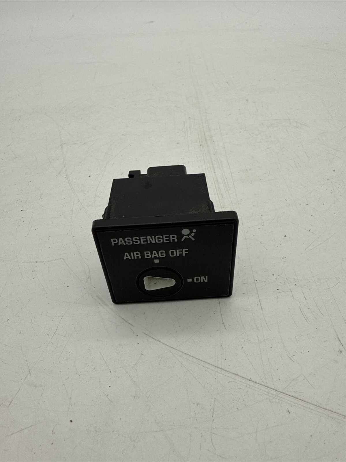 1997 - 2004 CORVETTE C5 PASSENGER AIR BAG SWITCH OEM