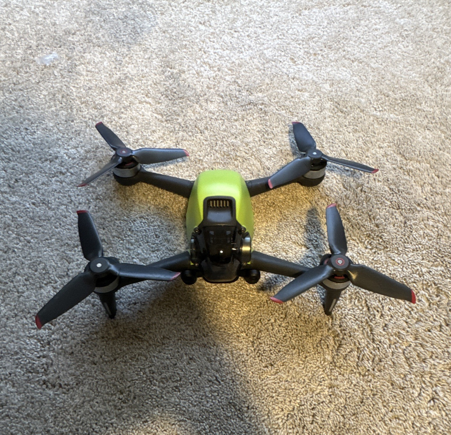 DJI FPV Ready to Fly Drone Combo w/ Goggles V2 Remote Battery Charger Props