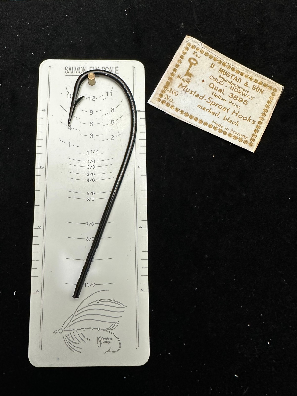 Vintage Mustad 3895 Blind eye hooks