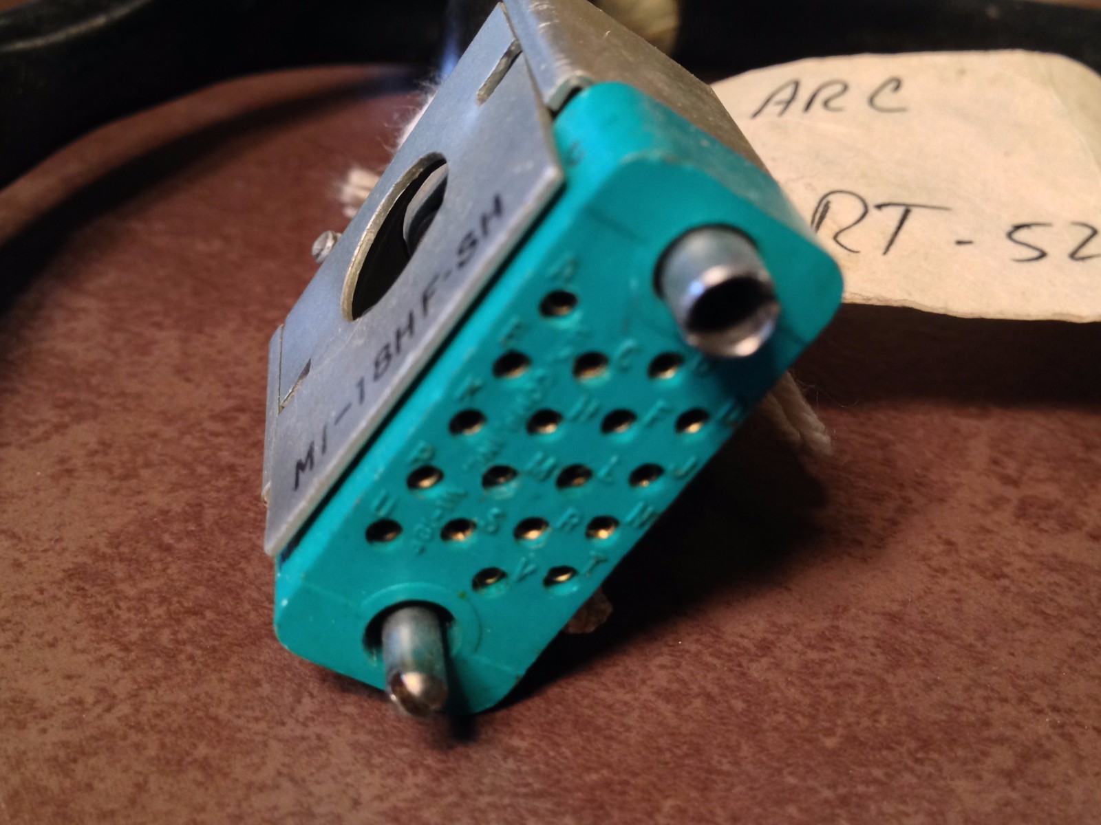 Cessna ARC RT-524 Connector with wires.