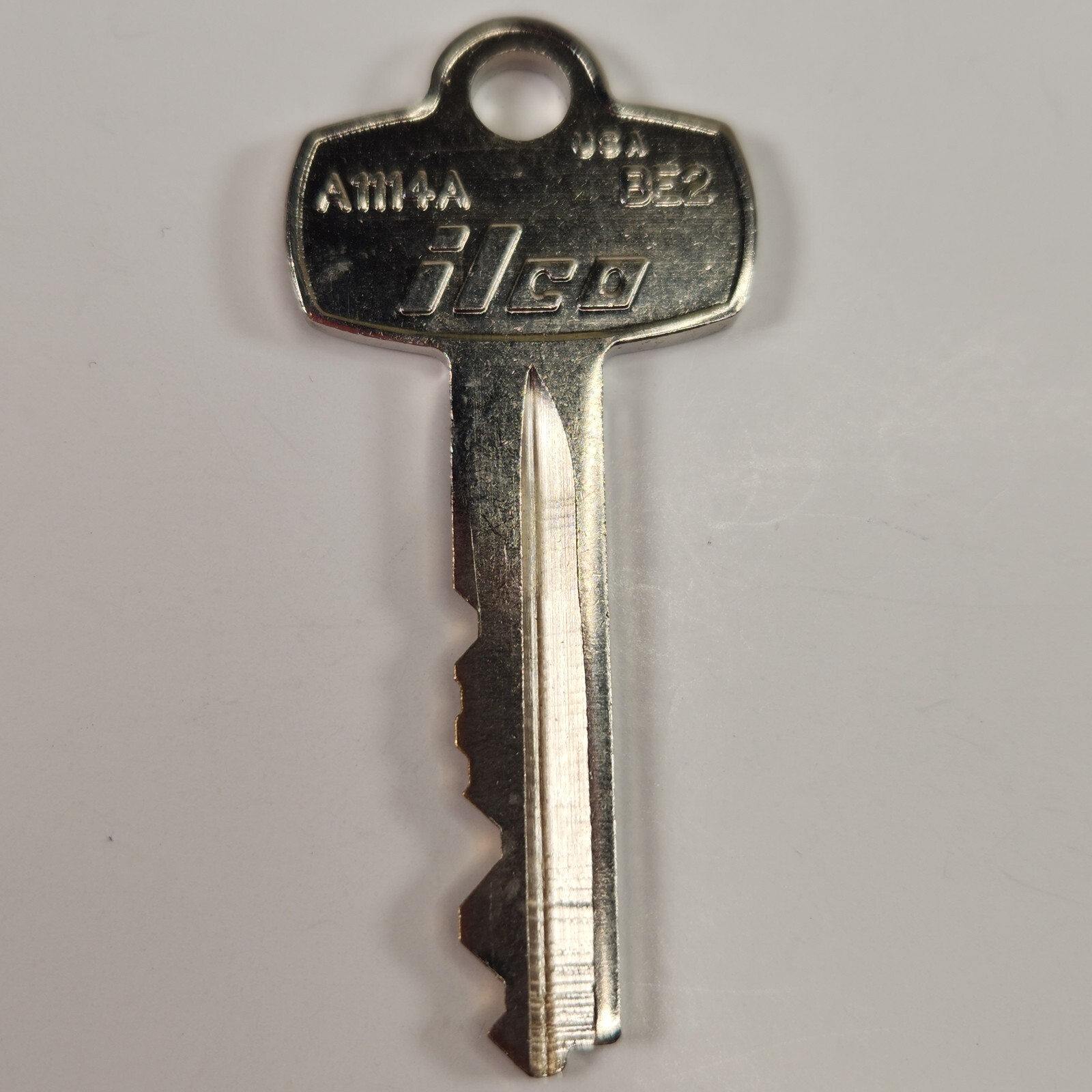 Vintage Key ILCO A1114A BE2 KY142 KY142