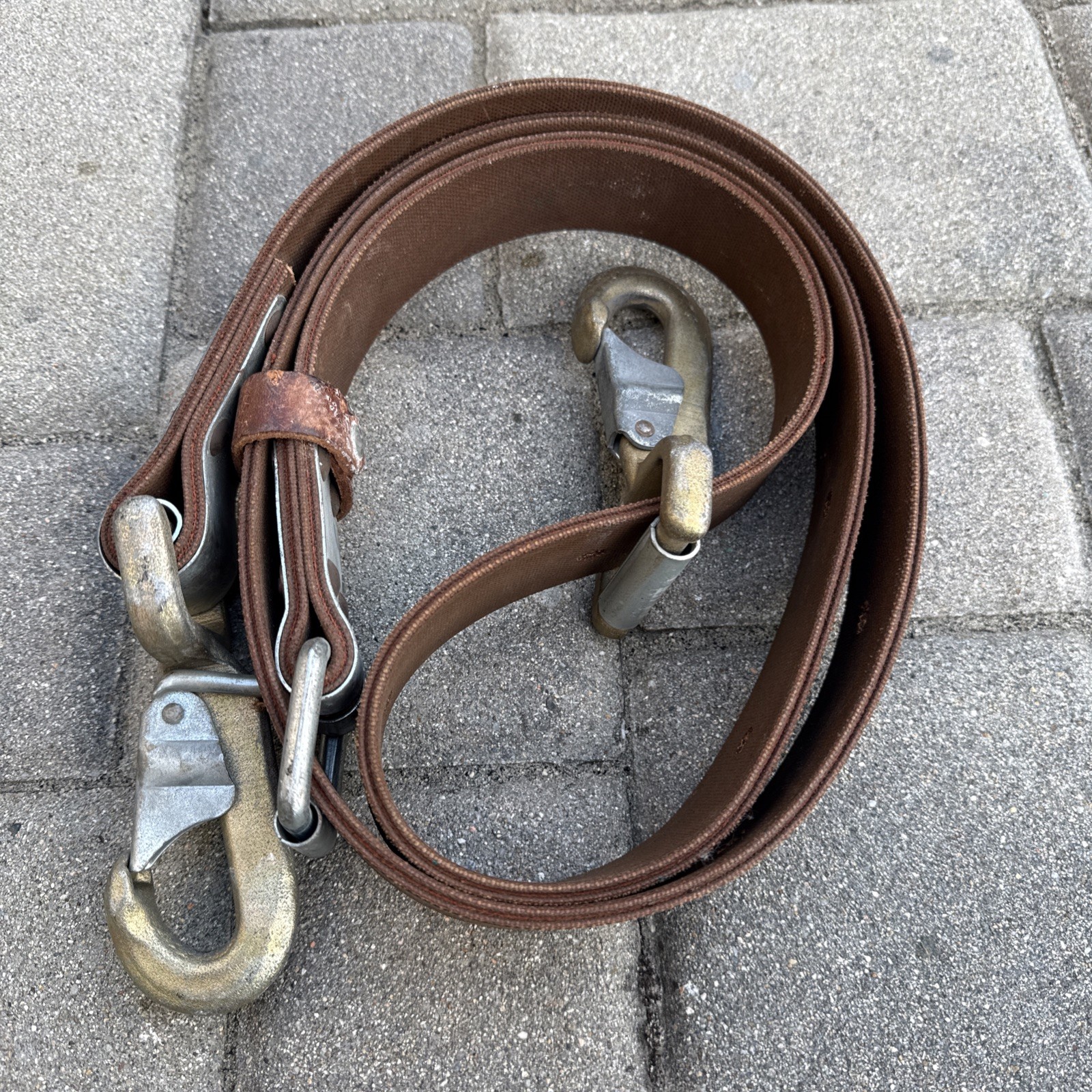 KLEIN TOOLS Bell System Climbing Lineman Secondary Safety Belt Positioning Strap