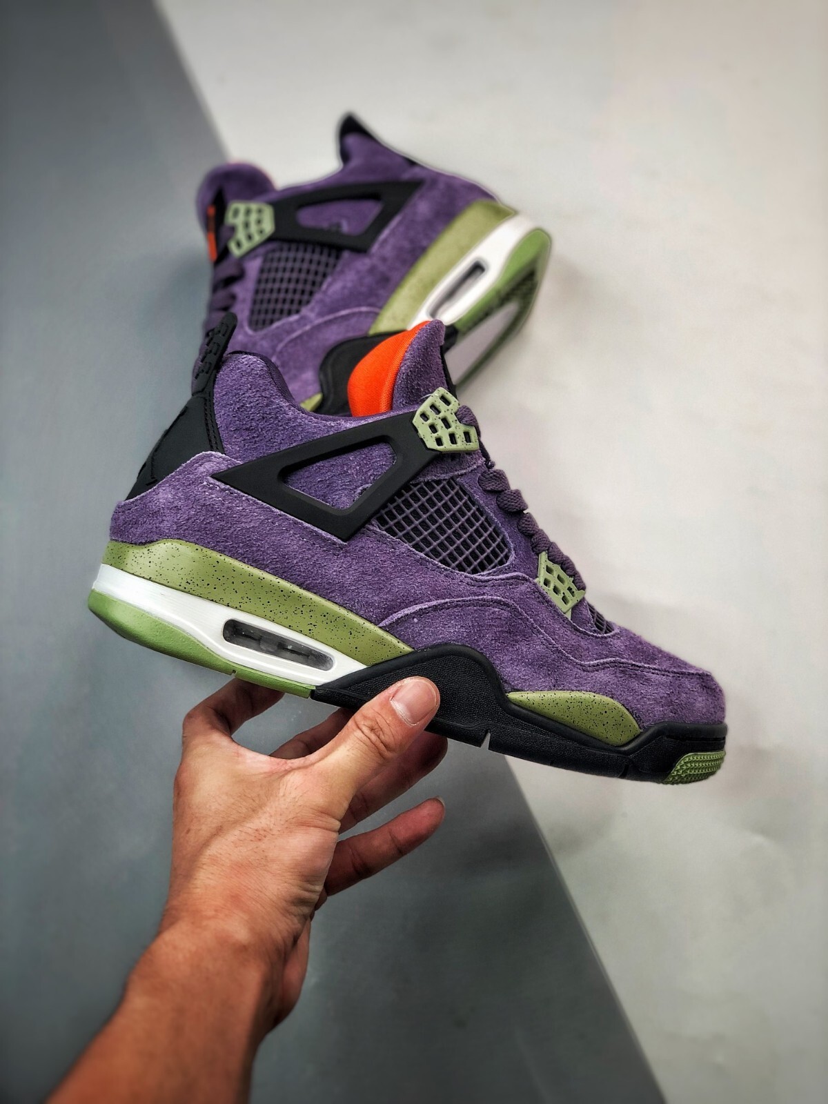 Air Jordan 4 Retro“Canyon Purple”Canyon Purple suede/First color scheme
