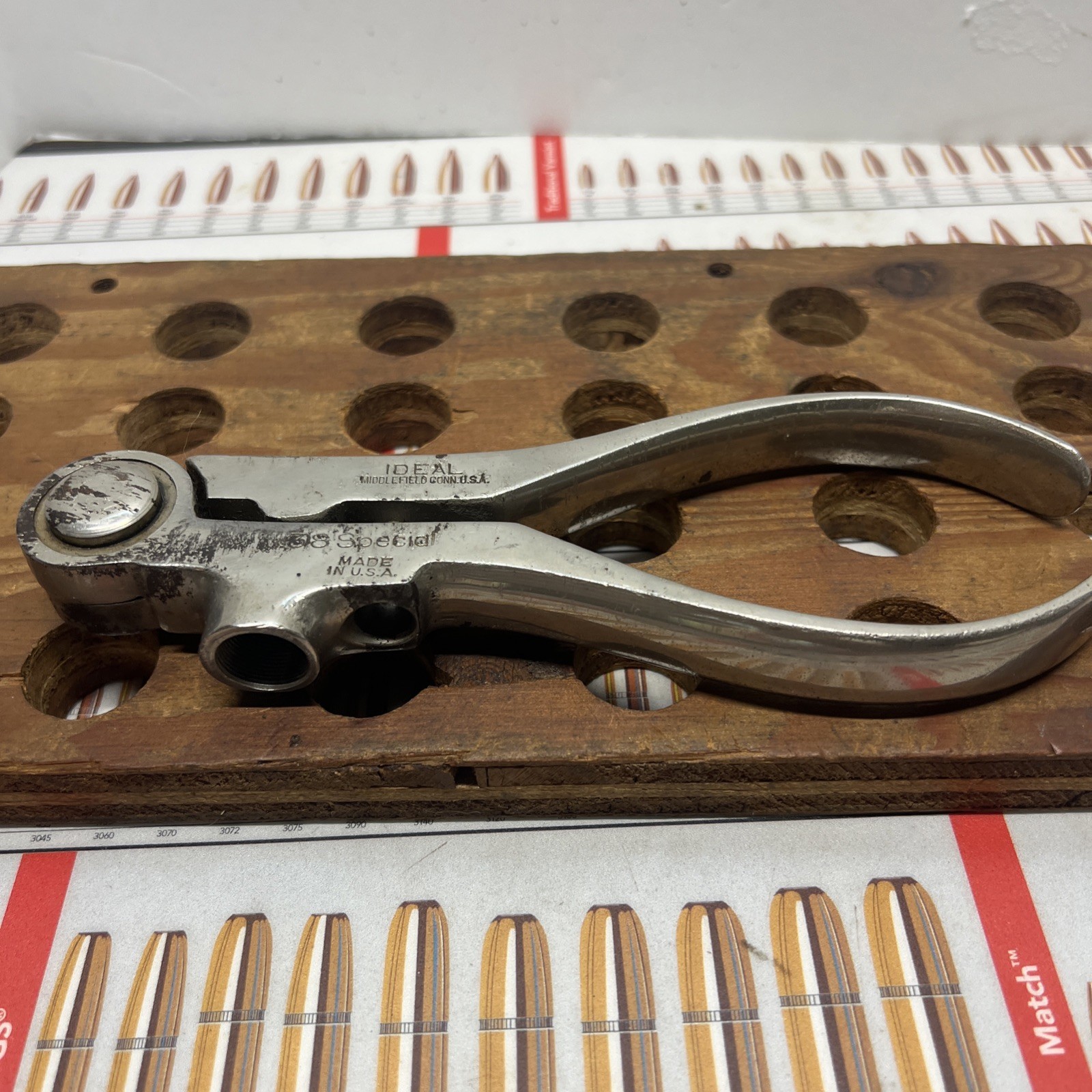 ANTIQUE IDEAL MFG. CO. BULLET MOLD RELOADING TOOL 38 SPECIAL