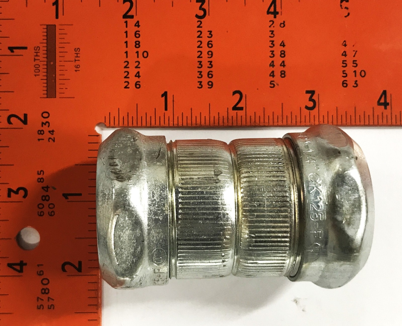 Multi-Brand 1-1/4 inch Conduit Compression Coupling TK114E/CK125F Lot of 6] NOS