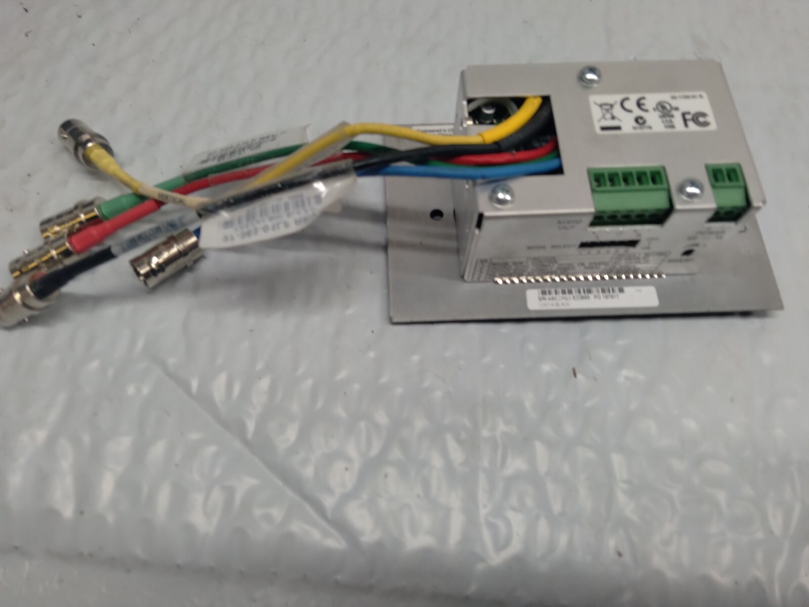 Inline CIA114 Installation High Performance Video AudioComputer Interface Black