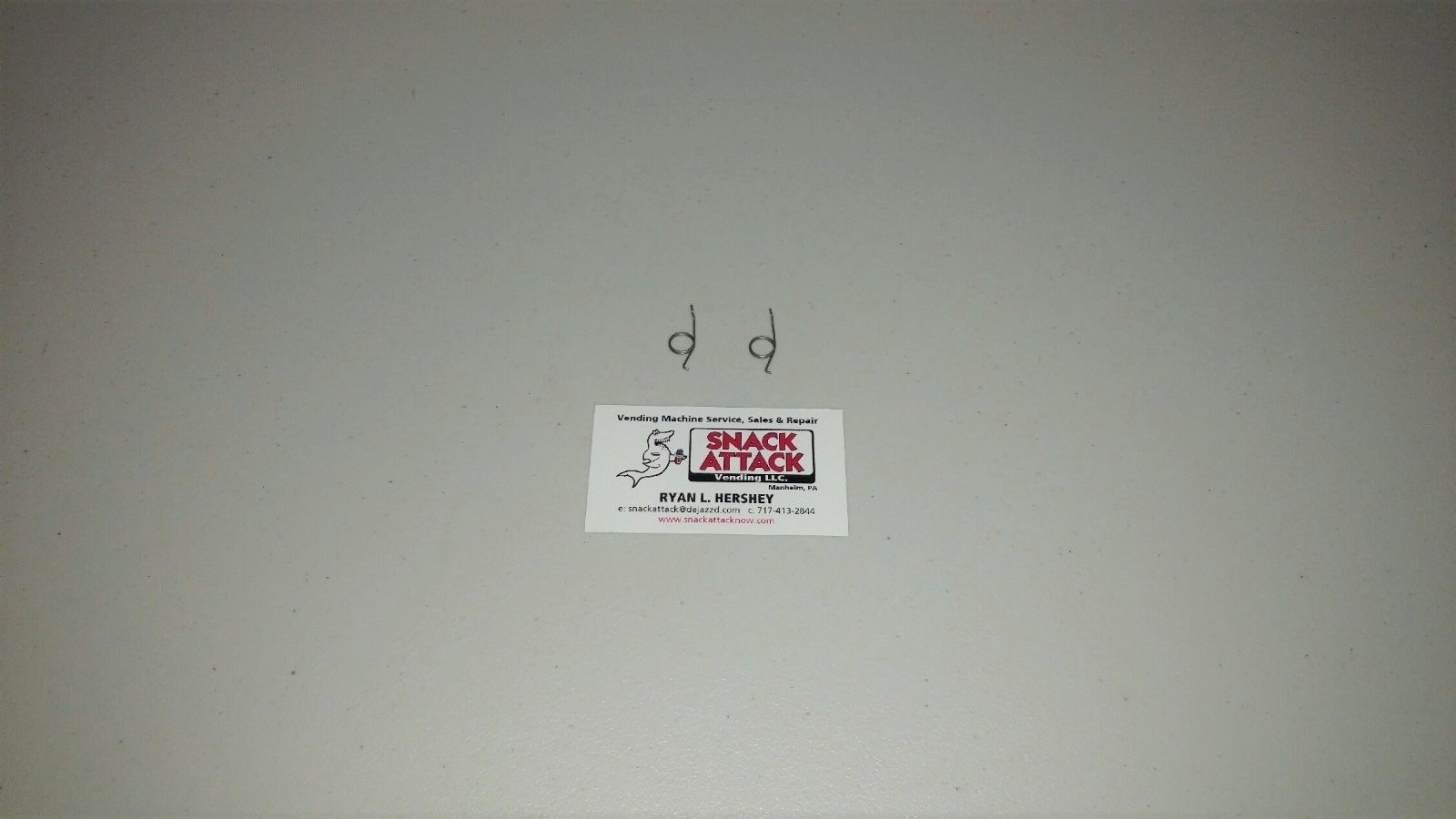 (2) FSI, USI 3548, 3577 FUTURA COMBO VENDING MACHINE DRINK FLAPPER SPRINGS