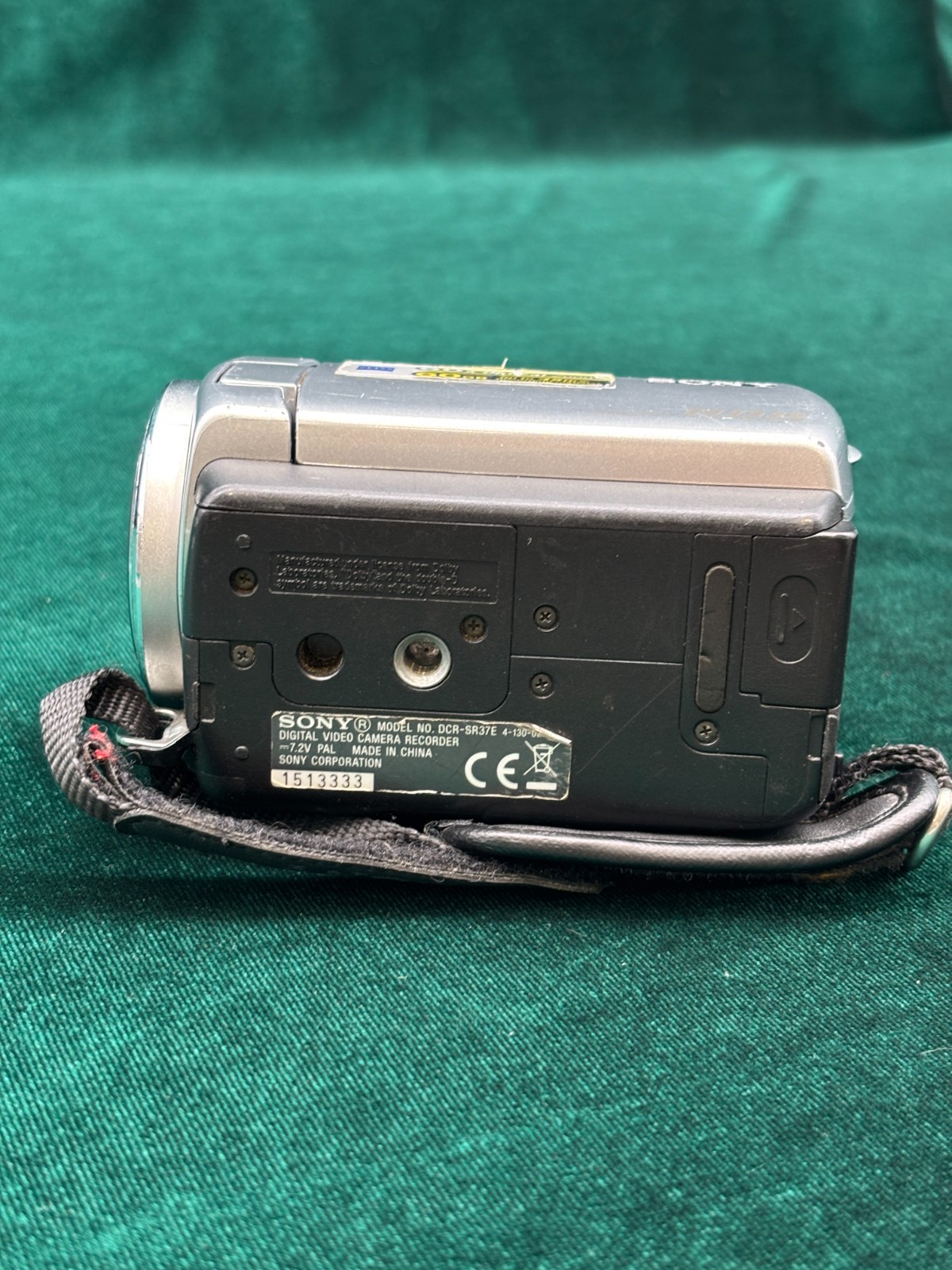 Sony Handycam DCR-SR37E Digital HD Video Camera Recorder