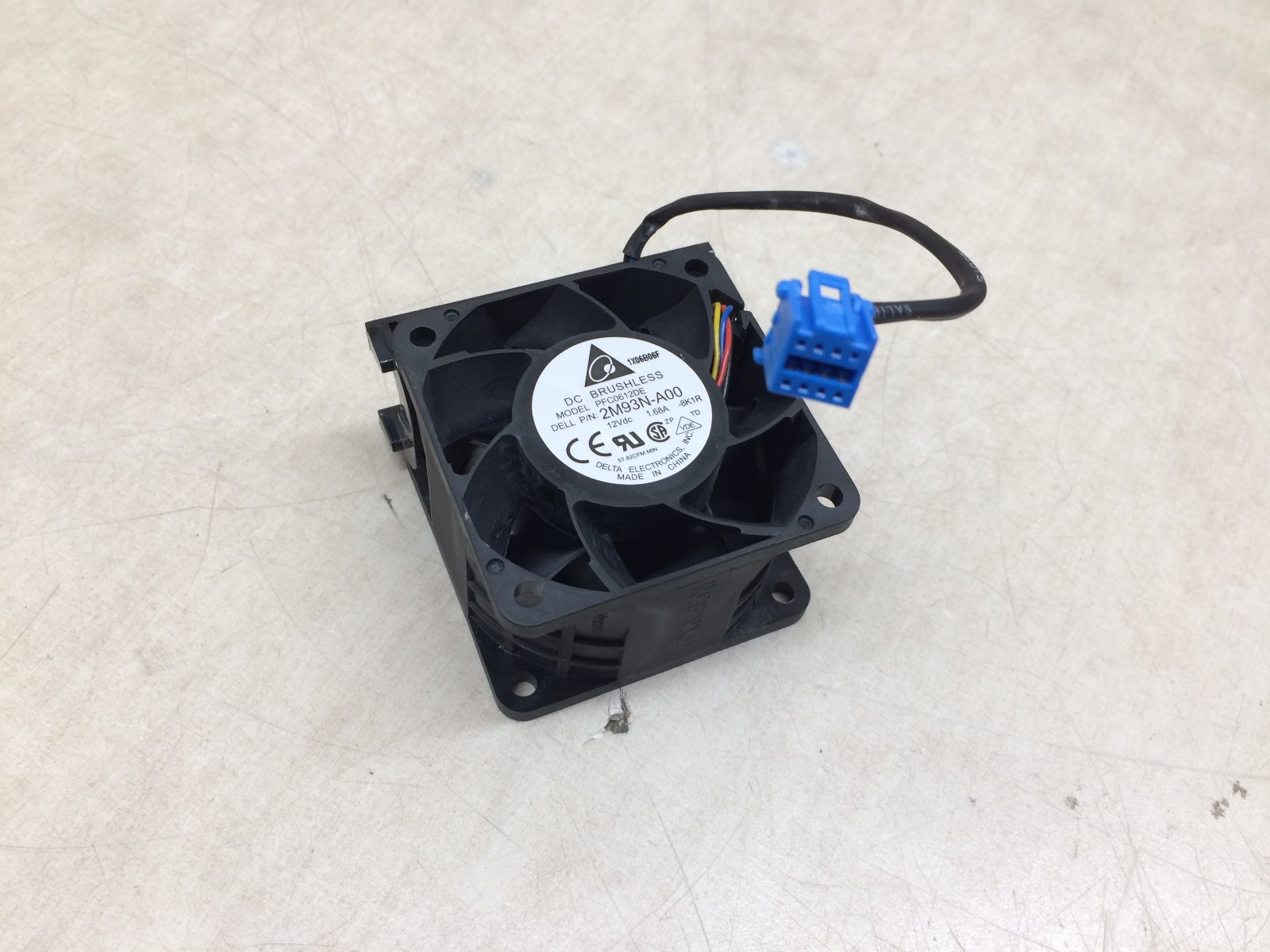 Lot of 4 Dell Poweredge R510 Cooling Fan 0RJ82F PFC0612DE. 2M93N-A00